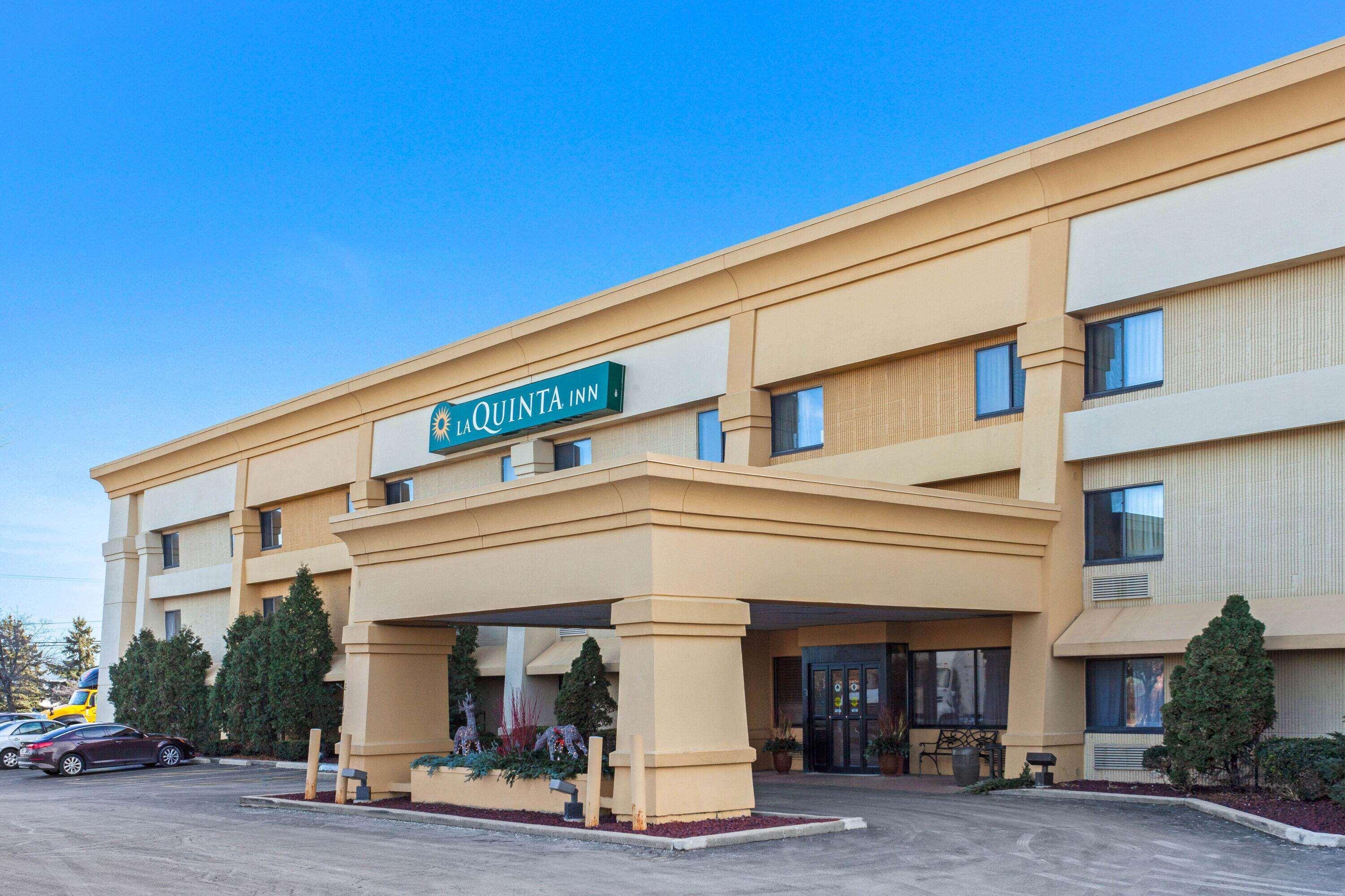 La Quinta Inn By Wyndham Milwaukee Airport / Oak Creek Exterior foto